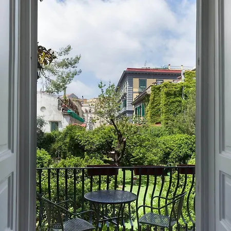 Bed & Breakfast The Bellini House By House In 4*
