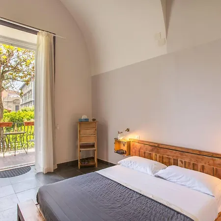 The Bellini House By House In Panzió 4*