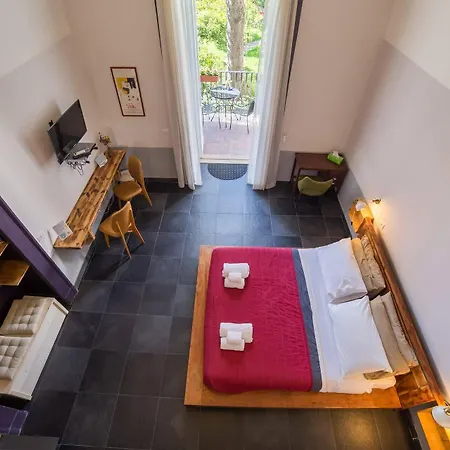 The Bellini House By House In 4* Nápoly