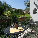 The Bellini House By House In 4* Неаполь