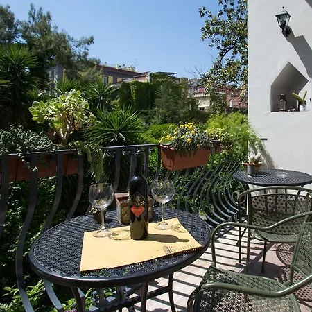 The Bellini House By House In 4* Nápoles