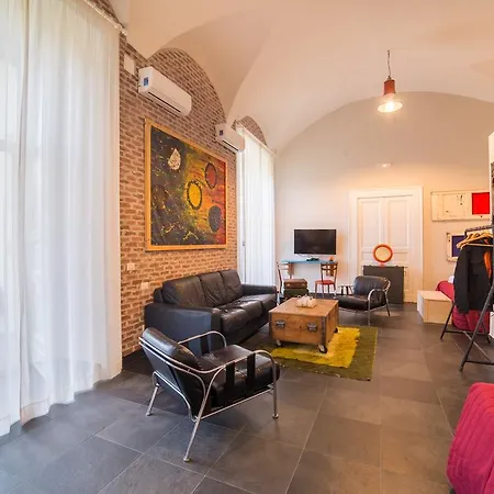The Bellini House By House In فندق مبيت وإفطار نابولي