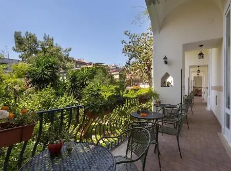 The Bellini House By House In 2* نابولي